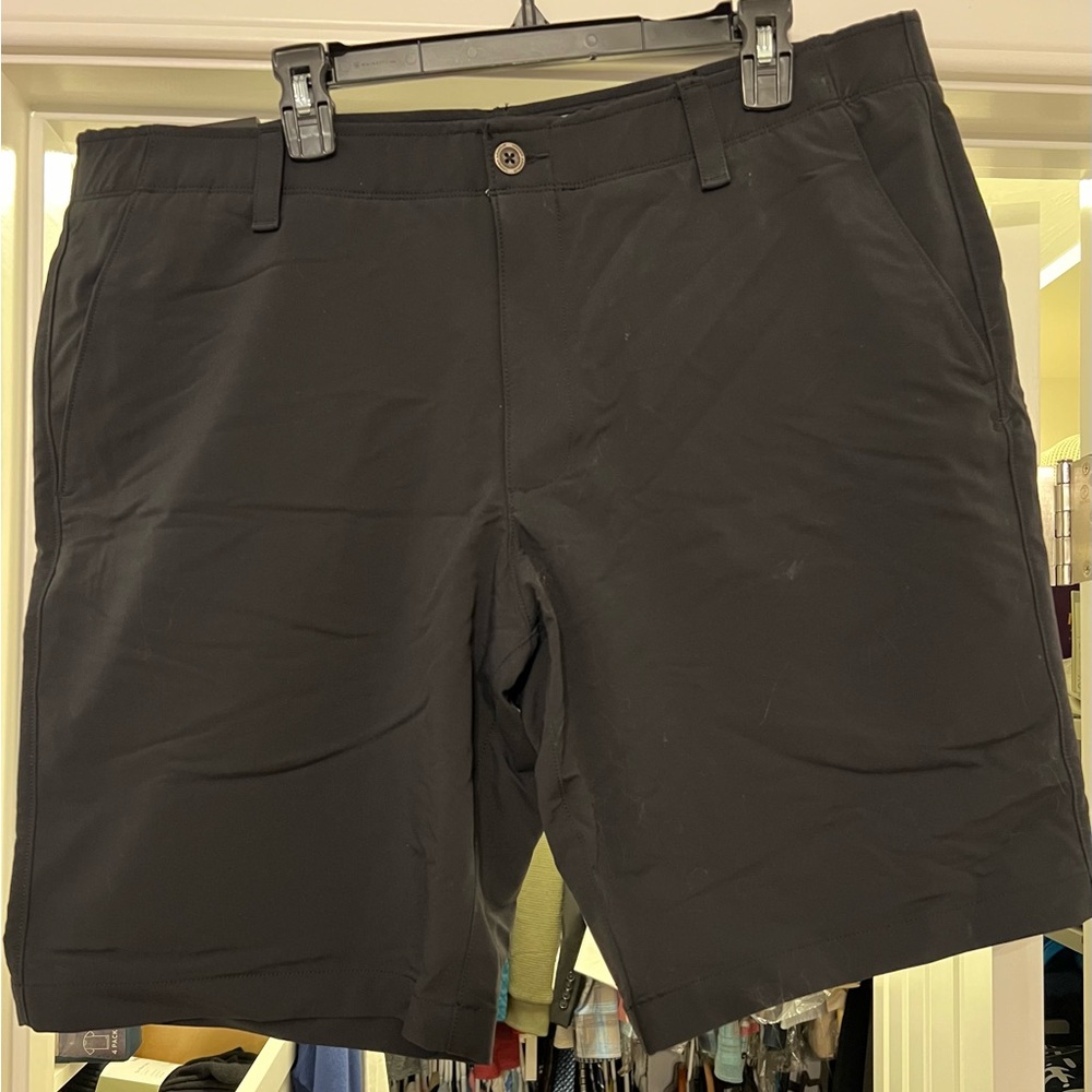 NWT Black 11” Men’s Under Armour Shorts